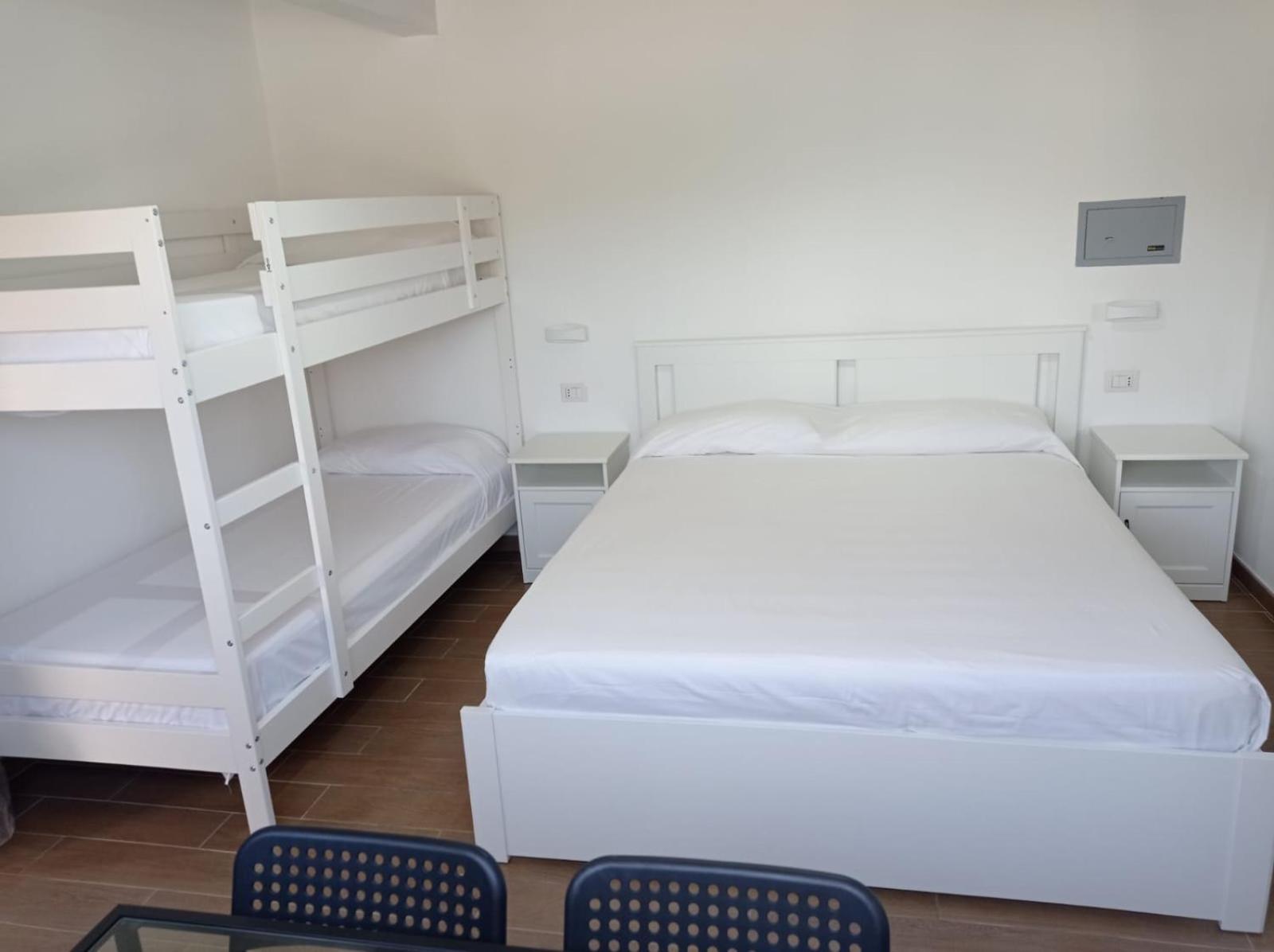Appartamenti Camerota Apartment *